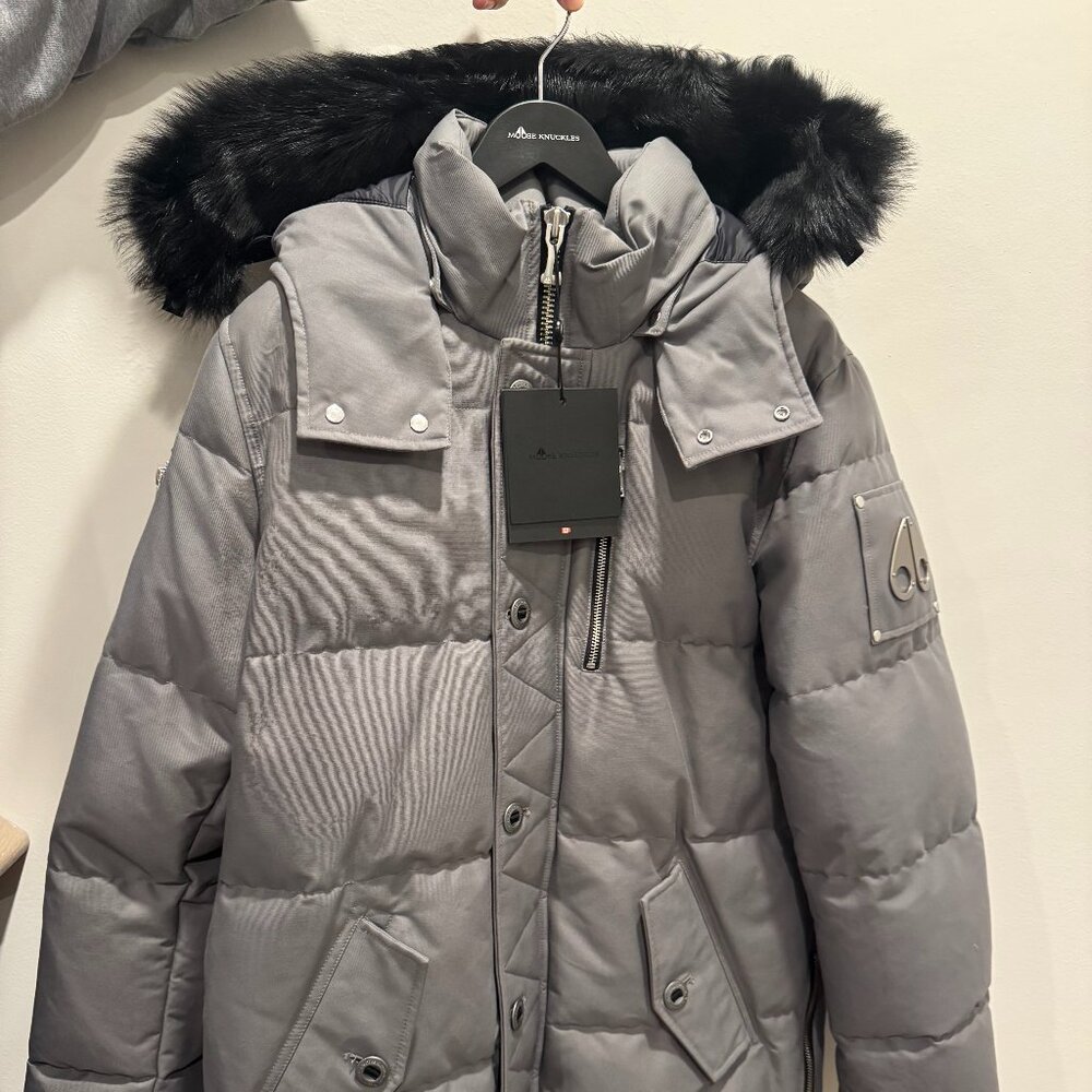 BRAND NEW WITH TAGS Moose Knuckles Original Shearling Trim 3Q Size M - Gray